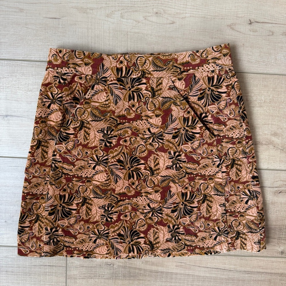 Zara Trafaluc Corduroy Skirt Size XS Floral Back Zip Red And Brown Front Pockets